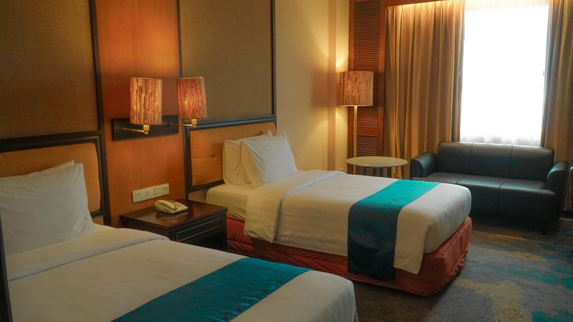 Grand Diamond Hotel Yogyakarta Maguwo Room photo
