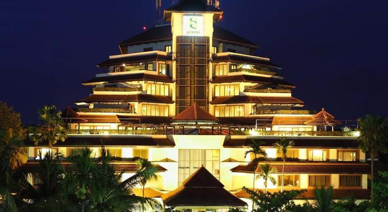 Grand Diamond Hotel Yogyakarta Maguwo Exterior photo